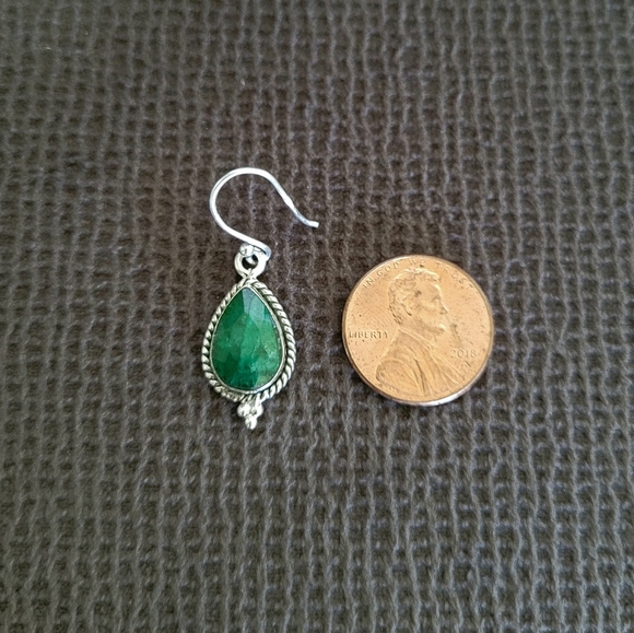 ✨️HP✨️ Shivam Beryl Emerald💚 Teardrop💧Earrings - Picture 6 of 16